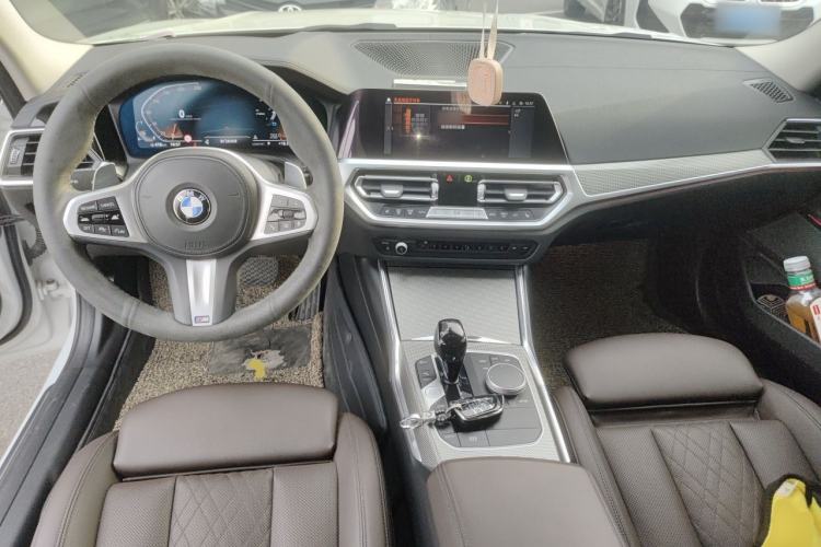 Used BMW 3 Series 2022 330Li xDrive M Sport Night Edition Package Center Console