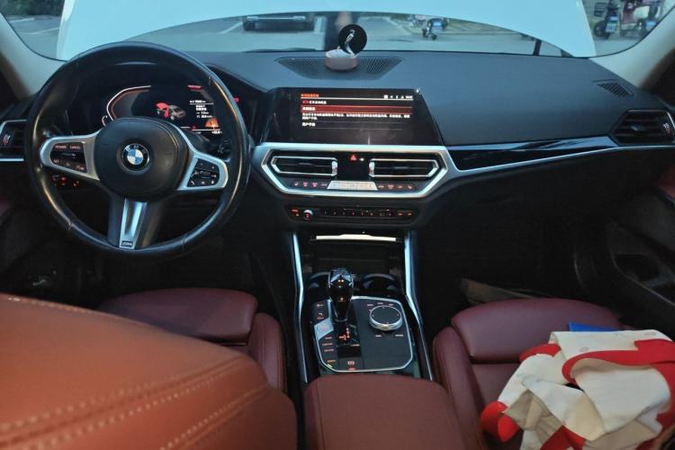 Used BMW 3 Series 2022 Restyled 320Li M Sport Package Center Console