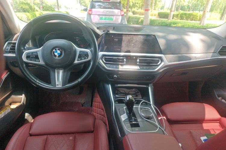 Used BMW 3 Series 2022 Updated 325i M Sport Package Center Console