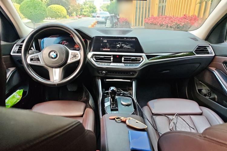 Used BMW 3 Series 2022 320Li M Sport Package Center Console