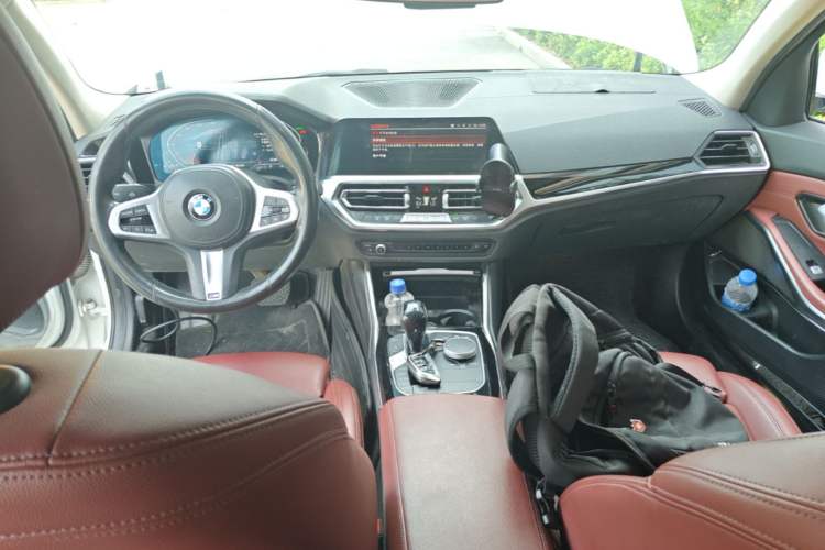 Used BMW 3 Series 2022 320Li M Sport Package Center Console