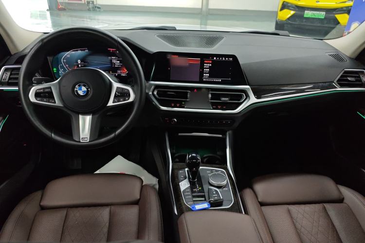 Used BMW 3 Series 2022 325Li M Sport Package Center Console