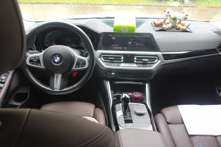 Used BMW 3 Series 2022 320Li M Sport Package Center Console
