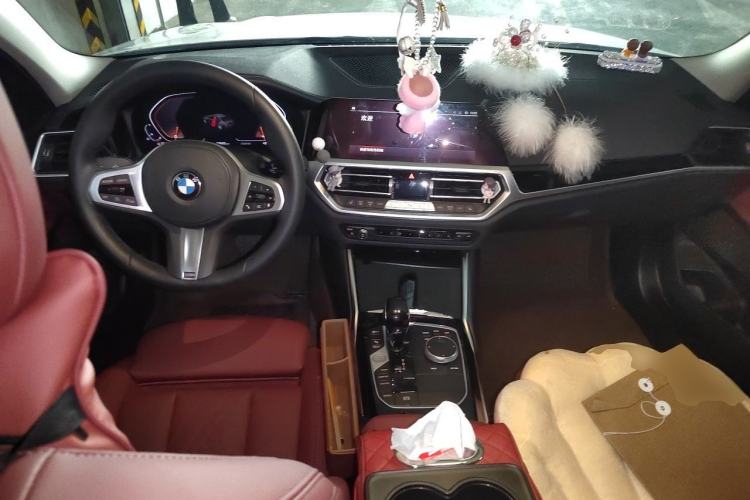 Used BMW 3 Series 2022 320Li M Sport Package Center Console