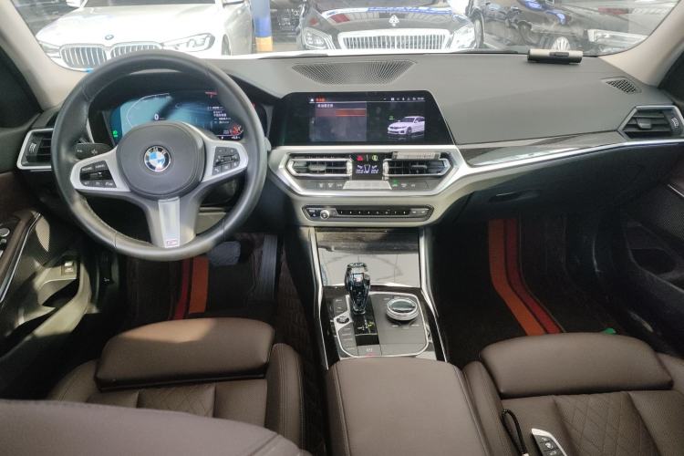 Used BMW 3 Series 2022 325Li M Sport Package Center Console