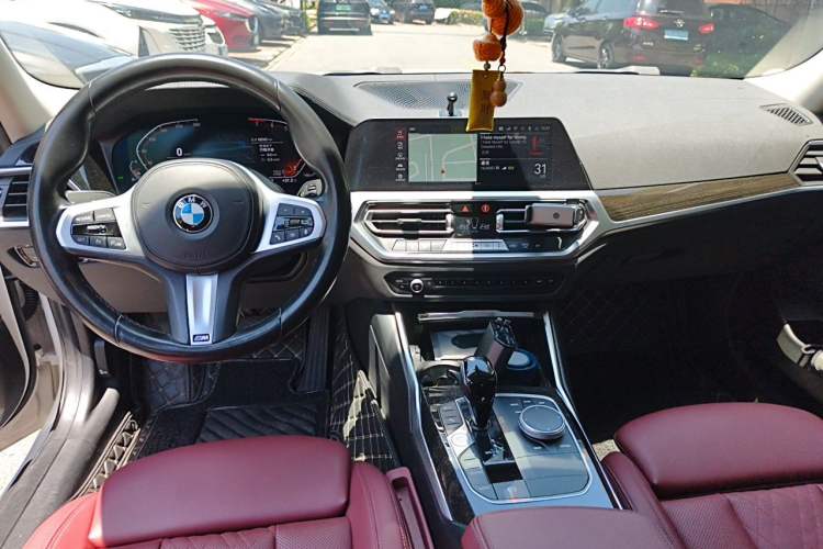 Used BMW 3 Series 2022 325Li M Sport Package Center Console