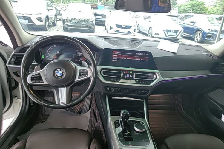 Used BMW 3 Series 2022 Updated 325i M Sport Package Center Console