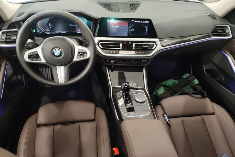 Used BMW 3 Series 2022 Updated 325Li M Sport Package Center Console