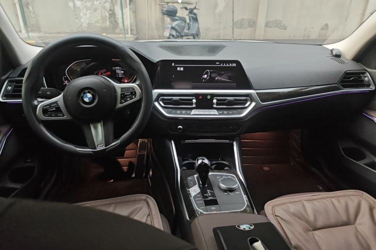 Used BMW 3 Series 2022 Updated 325Li M Sport Package Center Console
