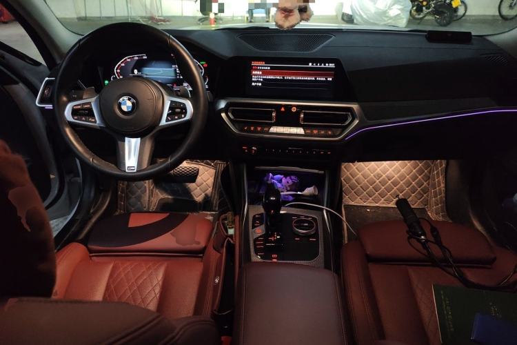 Used BMW 3 Series 2022 325i M Sport Night Edition Package Center Console