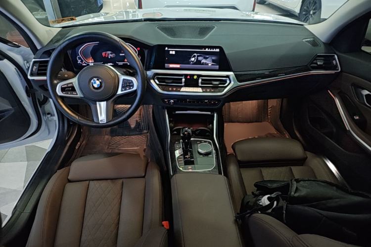 Used BMW 3 Series 2022 Updated 325Li M Sport Package Center Console