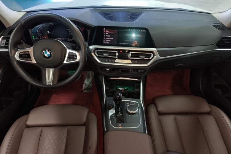Used BMW 3 Series 2022 325i M Sport Package Center Console
