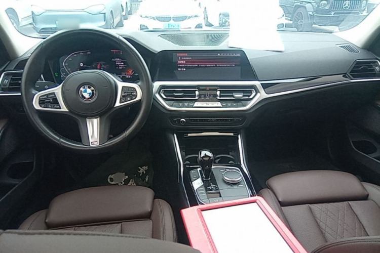 Used BMW 3 Series 2022 Restyled 320Li M Sport Package Center Console