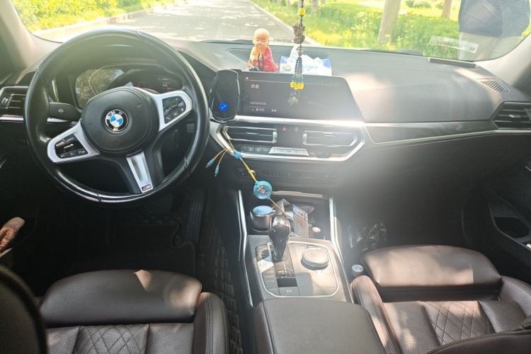 Used BMW 3 Series 2022 Updated 325i M Sport Package Center Console