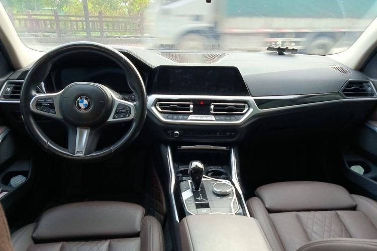 Used BMW 3 Series 2022 320Li M Sport Package Center Console