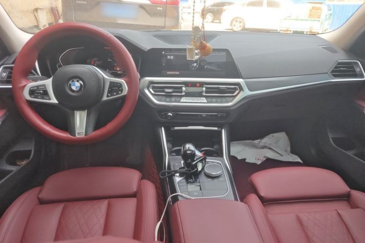 Used BMW 3 Series 2022 325i M Sport Package Center Console
