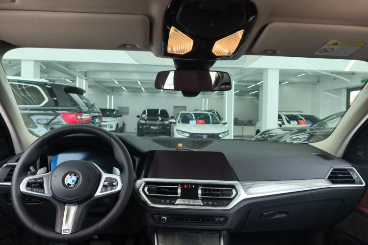 Used BMW 3 Series 2022 Restyled 325Li M Sport Night Edition Package Center Console