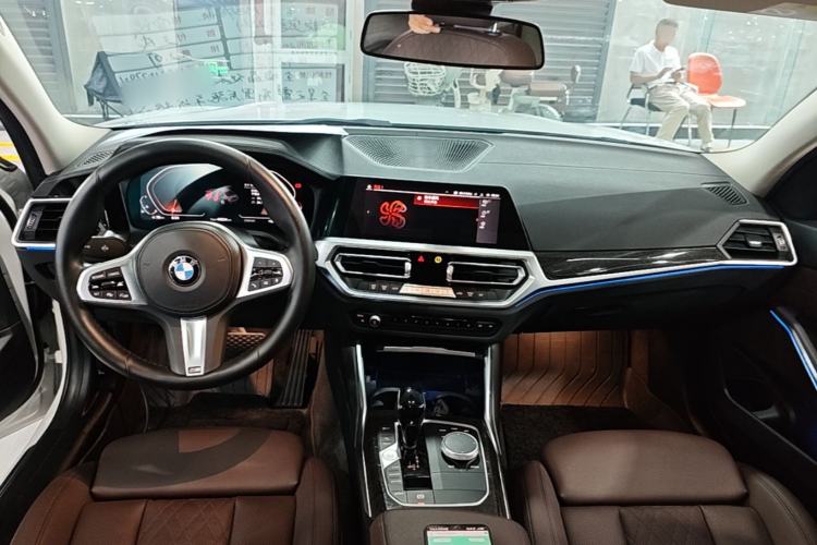 Used BMW 3 Series 2022 325Li M Sport Package Center Console
