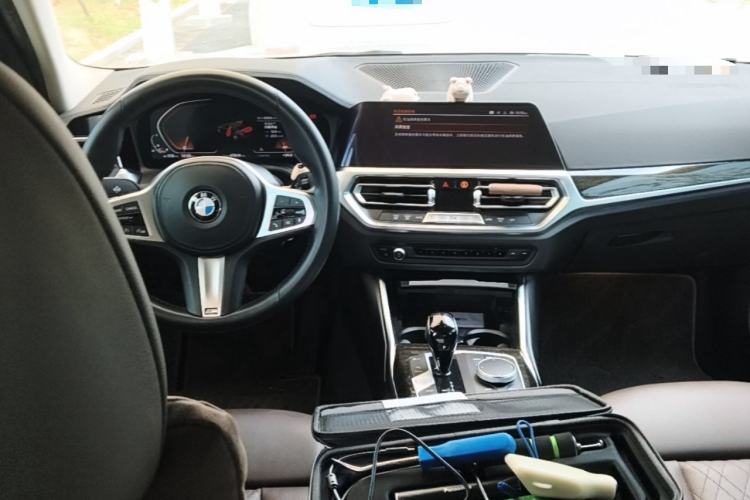 Used BMW 3 Series 2022 325Li M Sport Package Center Console