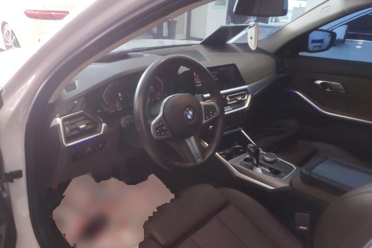 Used BMW 3 Series 2022 330Li xDrive M Sport Night Edition Package Center Console
