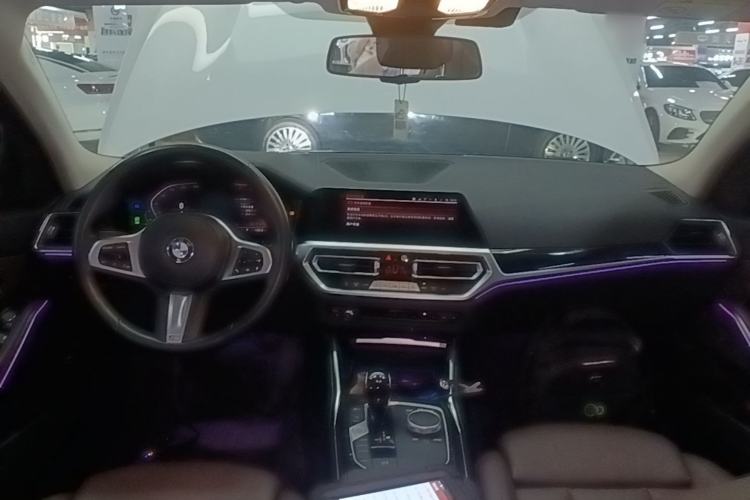Used BMW 3 Series 2022 325Li M Sport Package Center Console