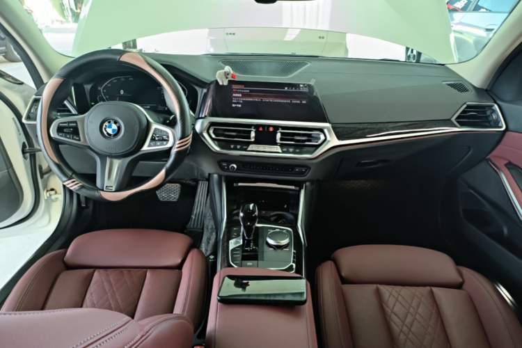 Used BMW 3 Series 2022 Updated 325Li M Sport Package Center Console