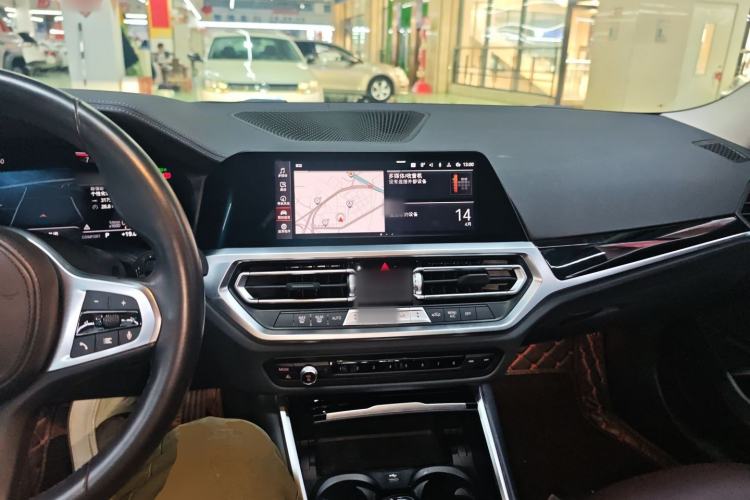 Used BMW 3 Series 2022 320Li M Sport Package Center Console