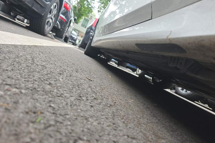 Used BMW 3 Series 2022 325Li M Sport Package Chassis Front Right