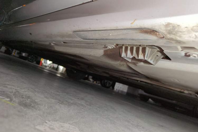 Used BMW 3 Series 2022 325Li M Sport Package Chassis Front Right