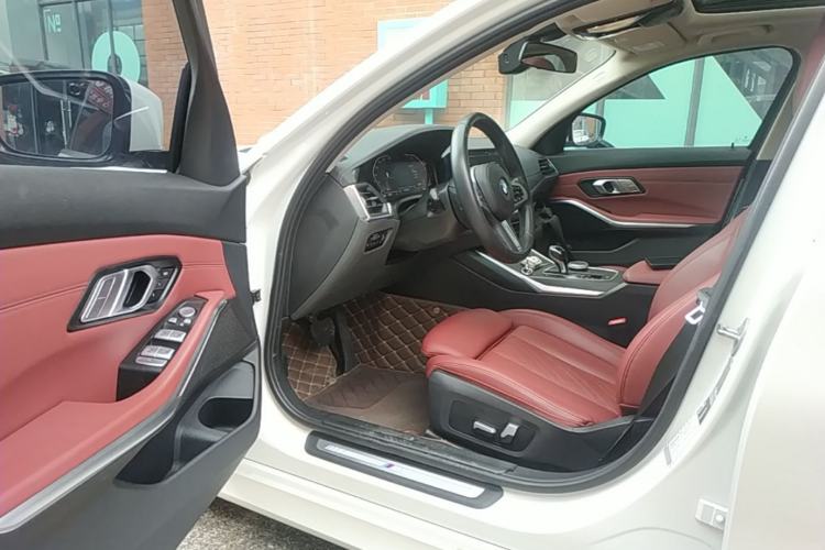 Used BMW 3 Series 2022 325i M Sport Package Driver Seat