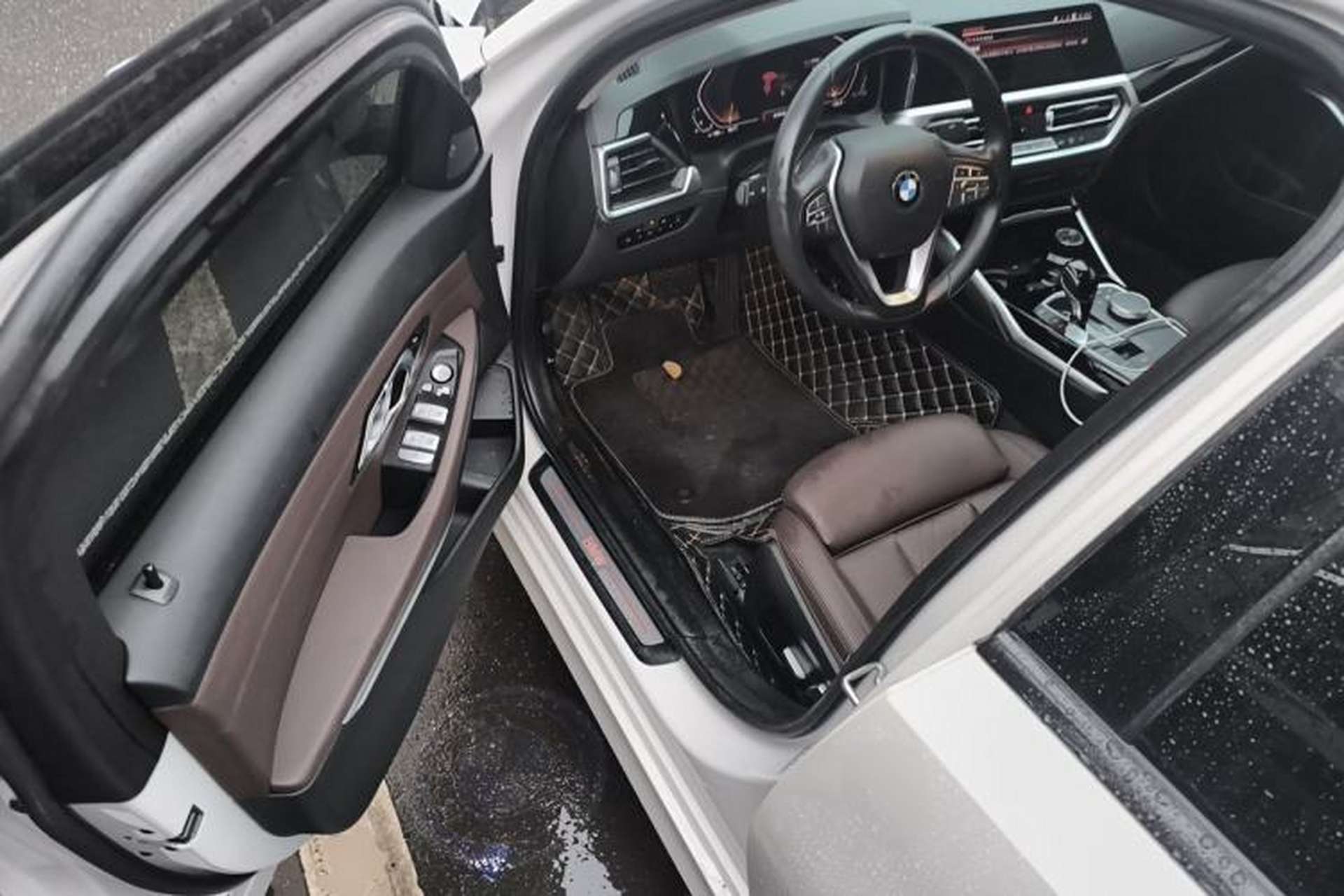 Used BMW 3 Series 2022 Updated 320i Sport Package Driver Seat