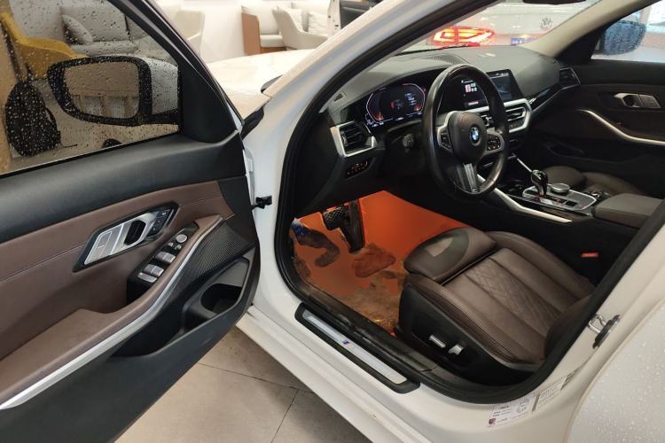 Used BMW 3 Series 2022 320Li M Sport Package Driver Seat
