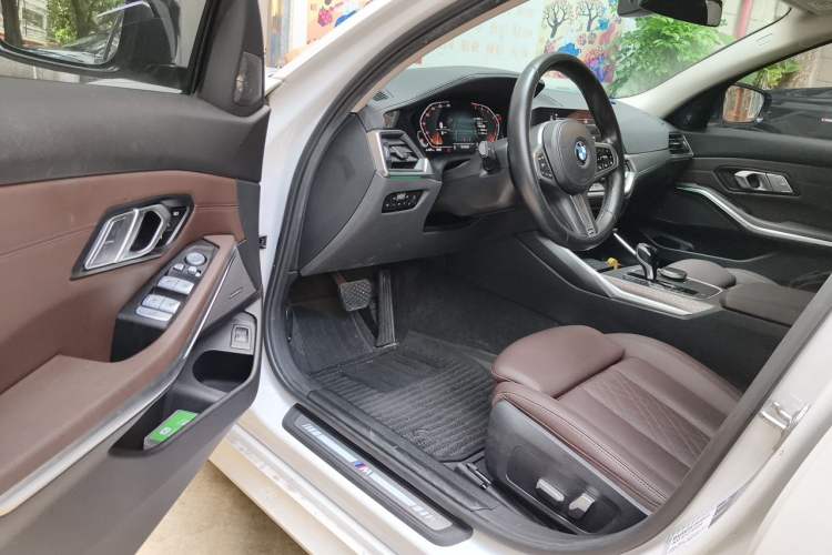 Used BMW 3 Series 2022 Restyled 325Li M Sport Night Edition Package Driver Seat