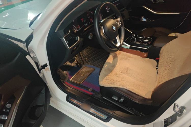 Used BMW 3 Series 2022 Updated 320i Sport Package Driver Seat