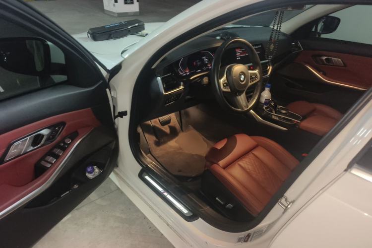 Used BMW 3 Series 2022 Restyled 320Li M Sport Package Driver Seat