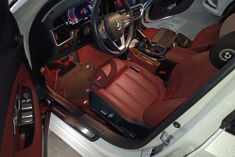 Used BMW 3 Series 2022 320i Sport Package Driver Seat