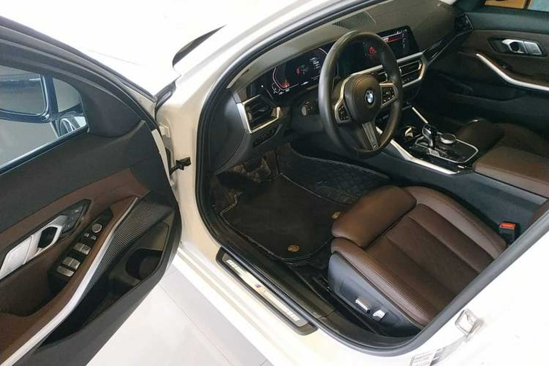 Used BMW 3 Series 2022 Restyled 320Li M Sport Package Driver Seat
