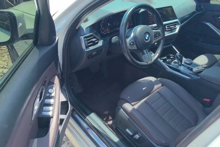 Used BMW 3 Series 2022 320Li M Sport Package Driver Seat