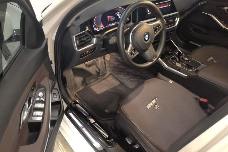 Used BMW 3 Series 2022 Updated 325Li M Sport Package Driver Seat