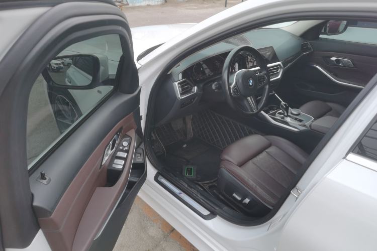 Used BMW 3 Series 2022 325Li M Sport Package Driver Seat