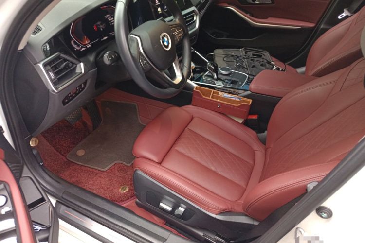 Used BMW 3 Series 2022 320i Sport Package Driver Seat