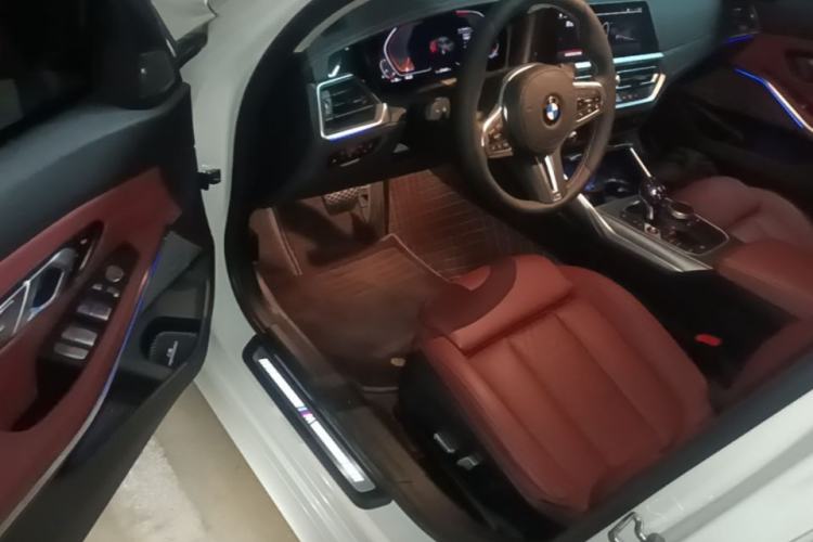 Used BMW 3 Series 2022 325i M Sport Night Edition Package Driver Seat