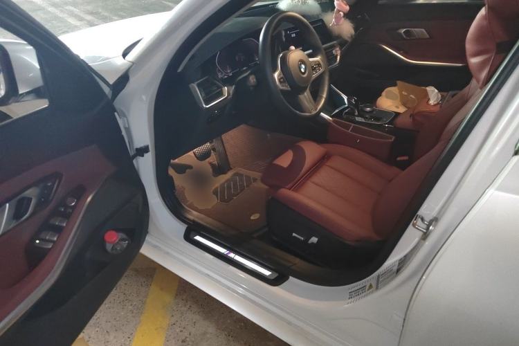 Used BMW 3 Series 2022 320Li M Sport Package Driver Seat