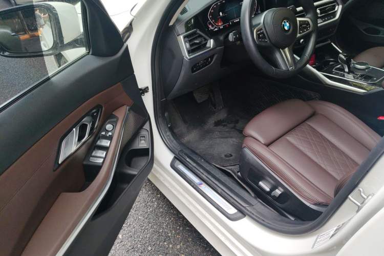 Used BMW 3 Series 2022 Updated 325Li M Sport Package Driver Seat