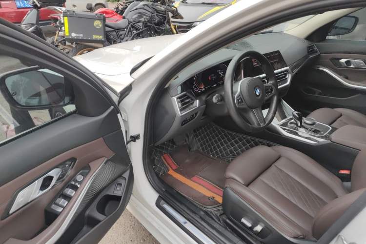 Used BMW 3 Series 2022 325Li M Sport Package Driver Seat