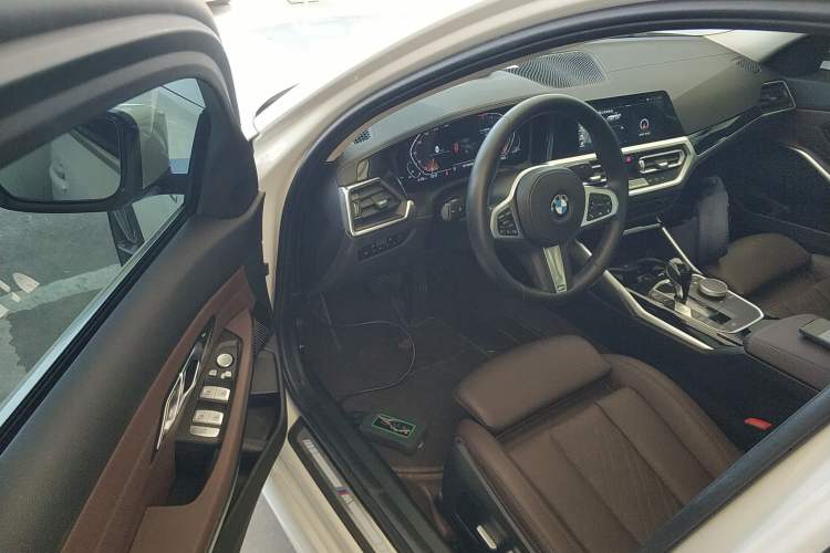 Used BMW 3 Series 2022 320Li M Sport Package Driver Seat