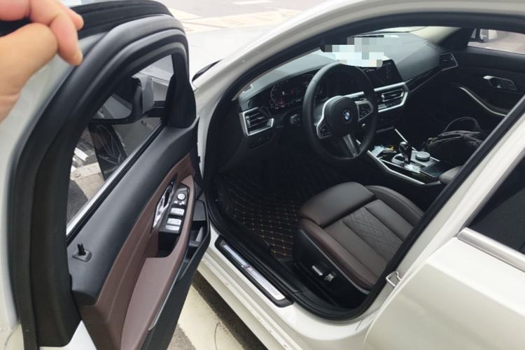 Used BMW 3 Series 2022 320Li M Sport Package Driver Seat