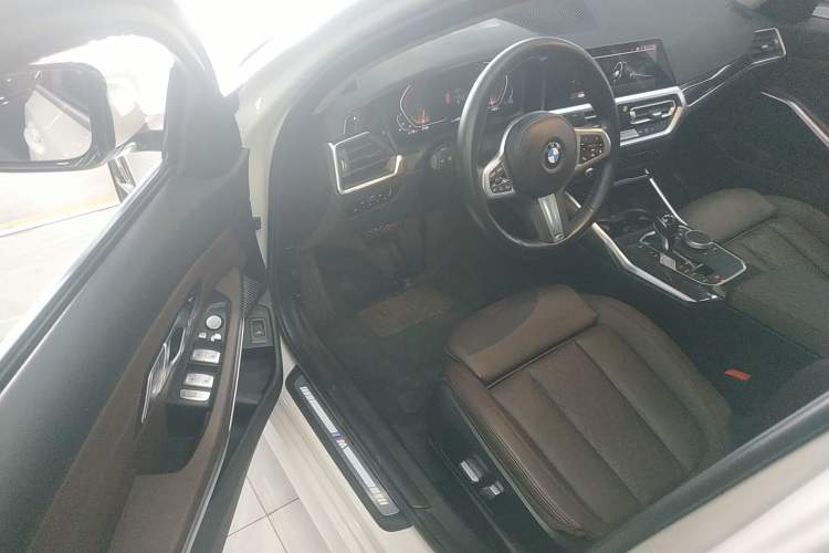 Used BMW 3 Series 2022 Updated 325Li M Sport Package Driver Seat