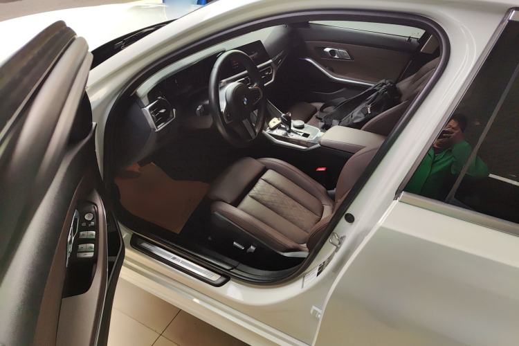 Used BMW 3 Series 2022 325Li M Sport Package Driver Seat