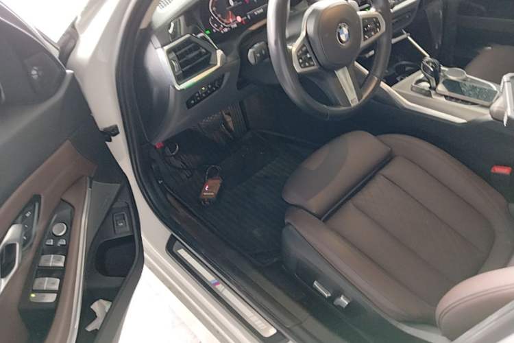 Used BMW 3 Series 2022 330Li xDrive M Sport Night Edition Package Driver Seat